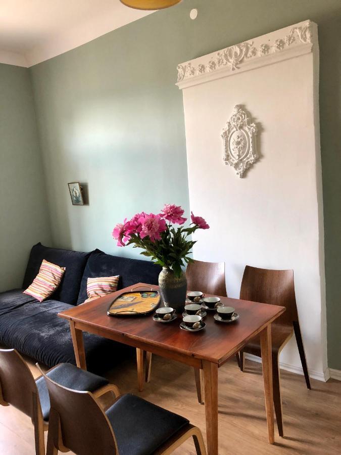 Bohemian Apartment In The Heart Of Old Ventspils City 외부 사진